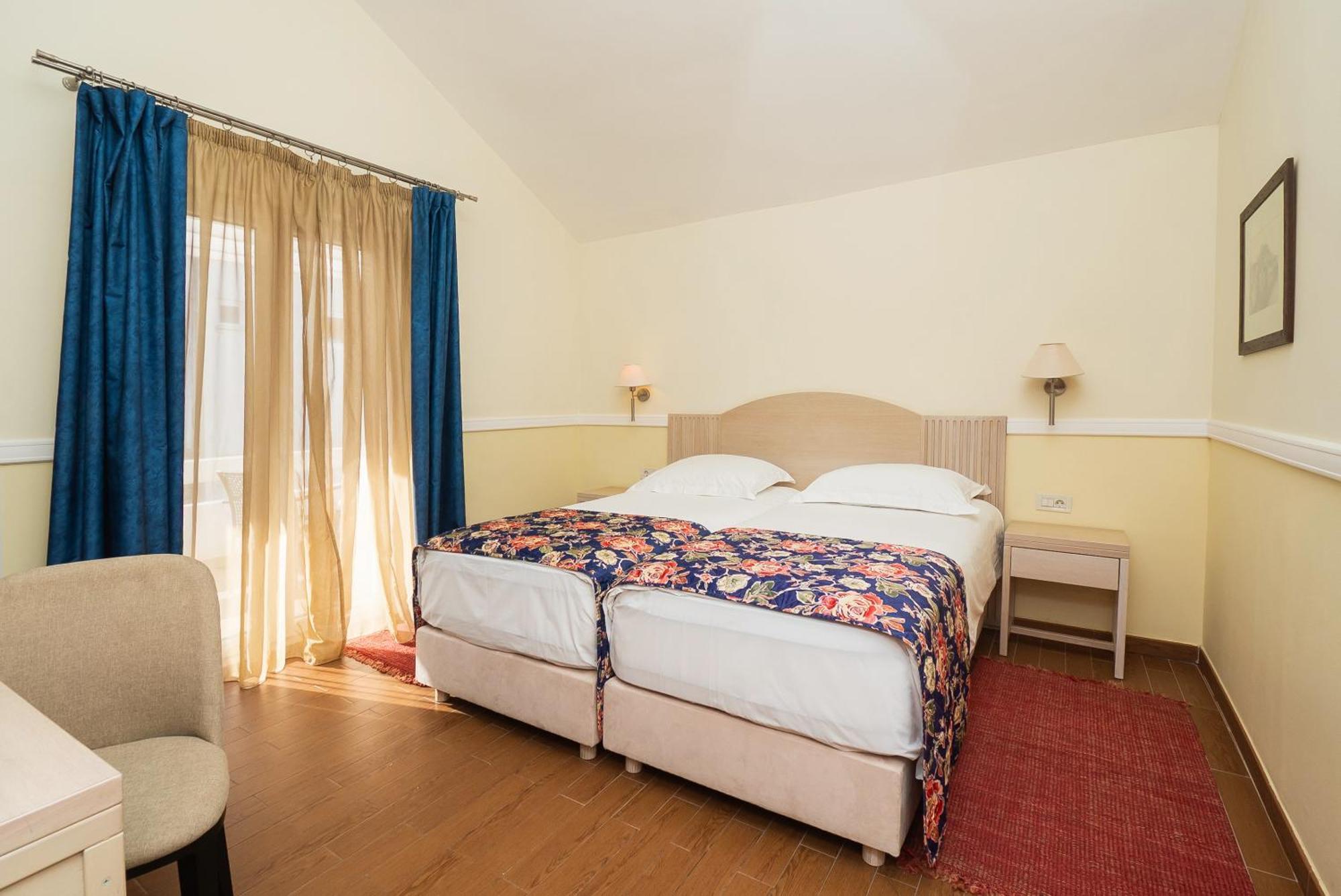 Amadria Park Apartments Шибеник Экстерьер фото