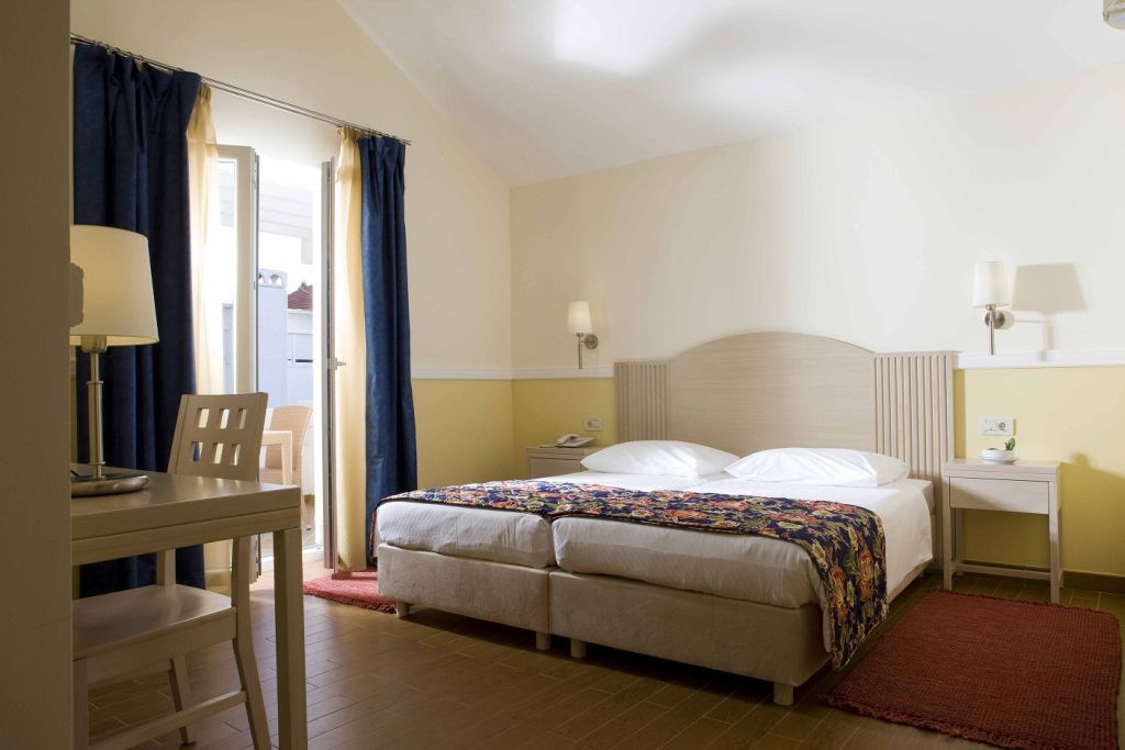 Amadria Park Apartments Шибеник Экстерьер фото